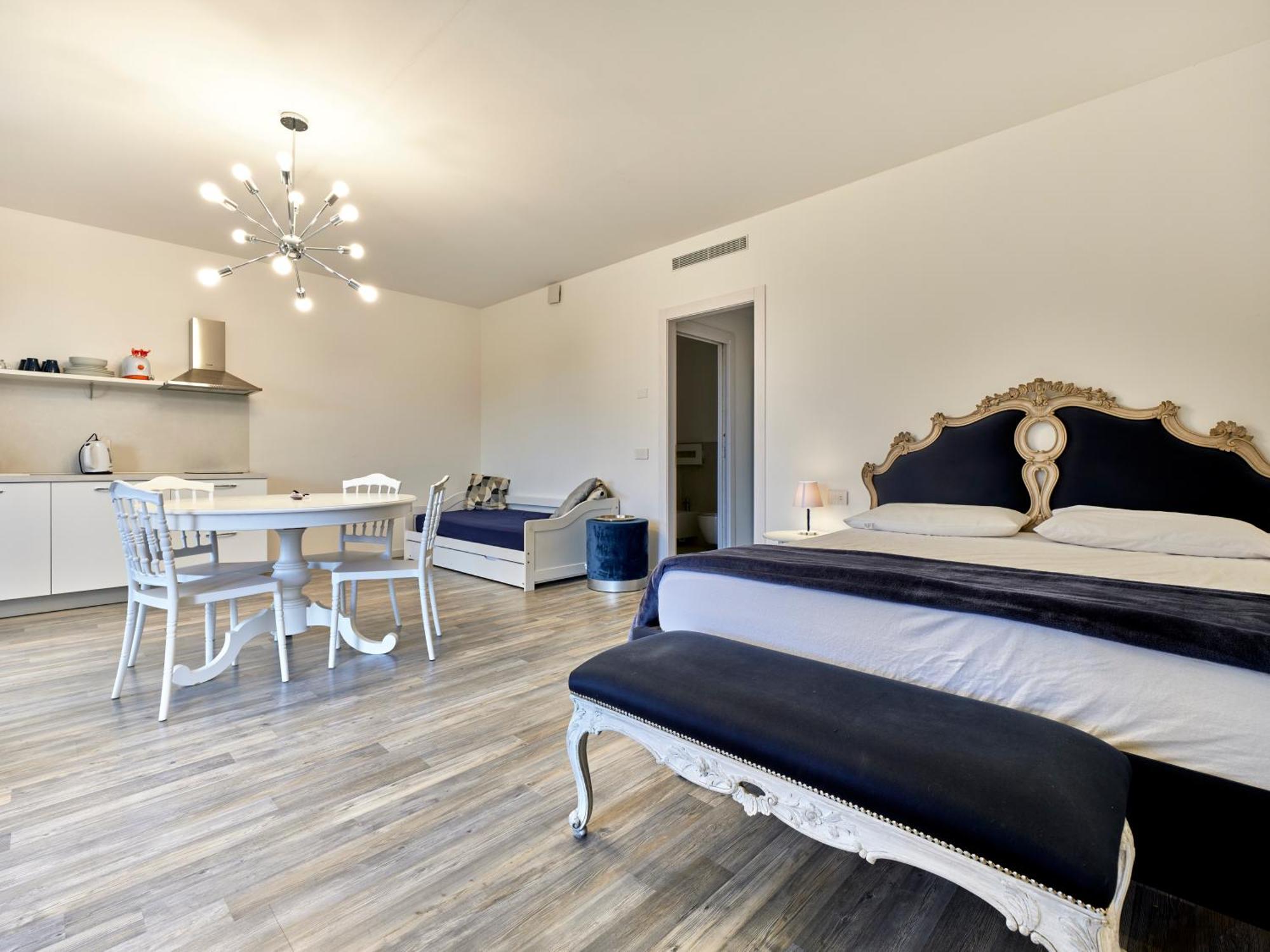 Residence Le Aromatiche Cavaion Veronese Exterior photo