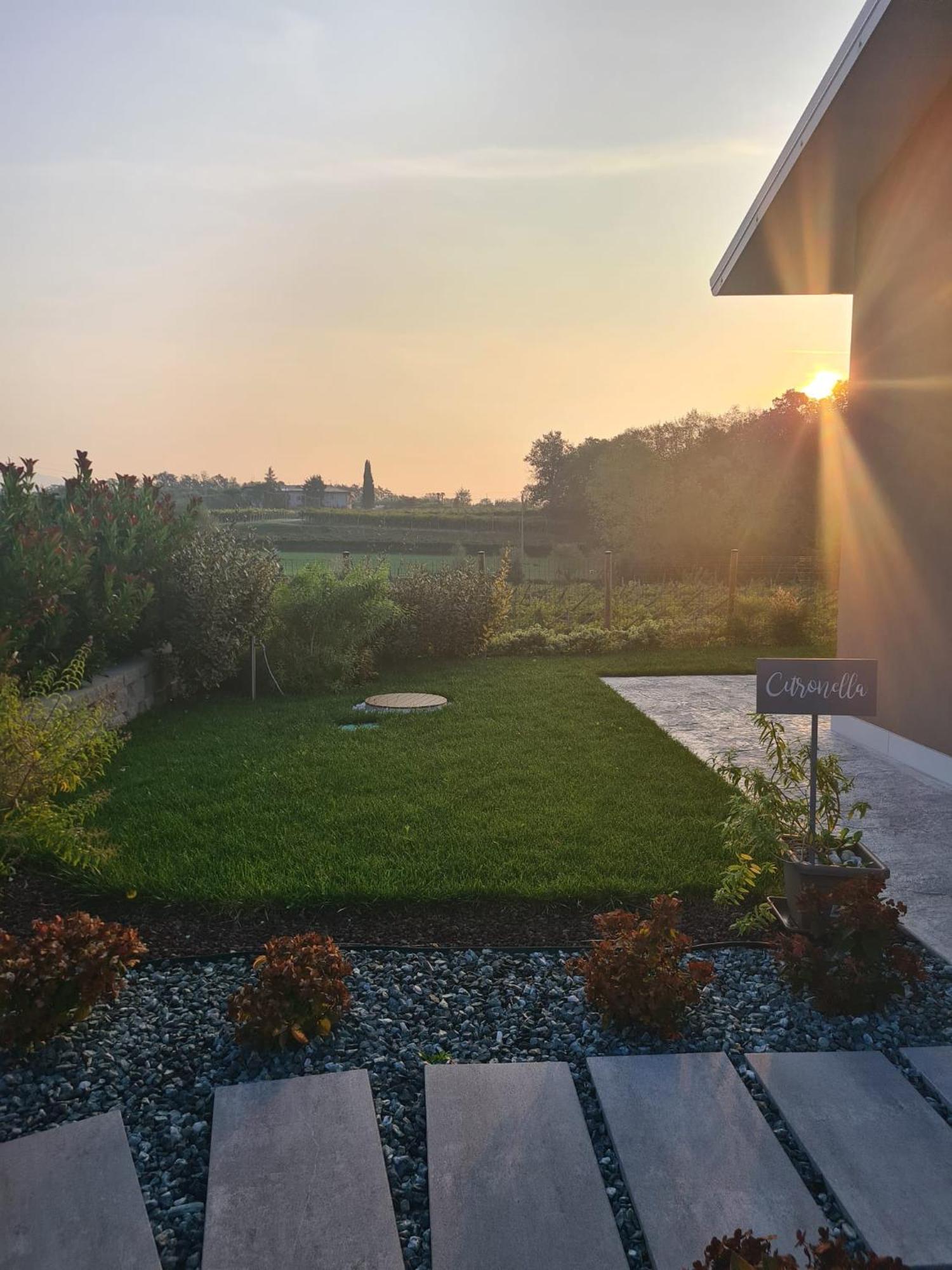 Residence Le Aromatiche Cavaion Veronese Exterior photo